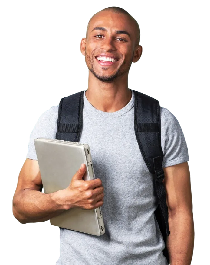 Aluno Sorridente com notebook na mão e mochila